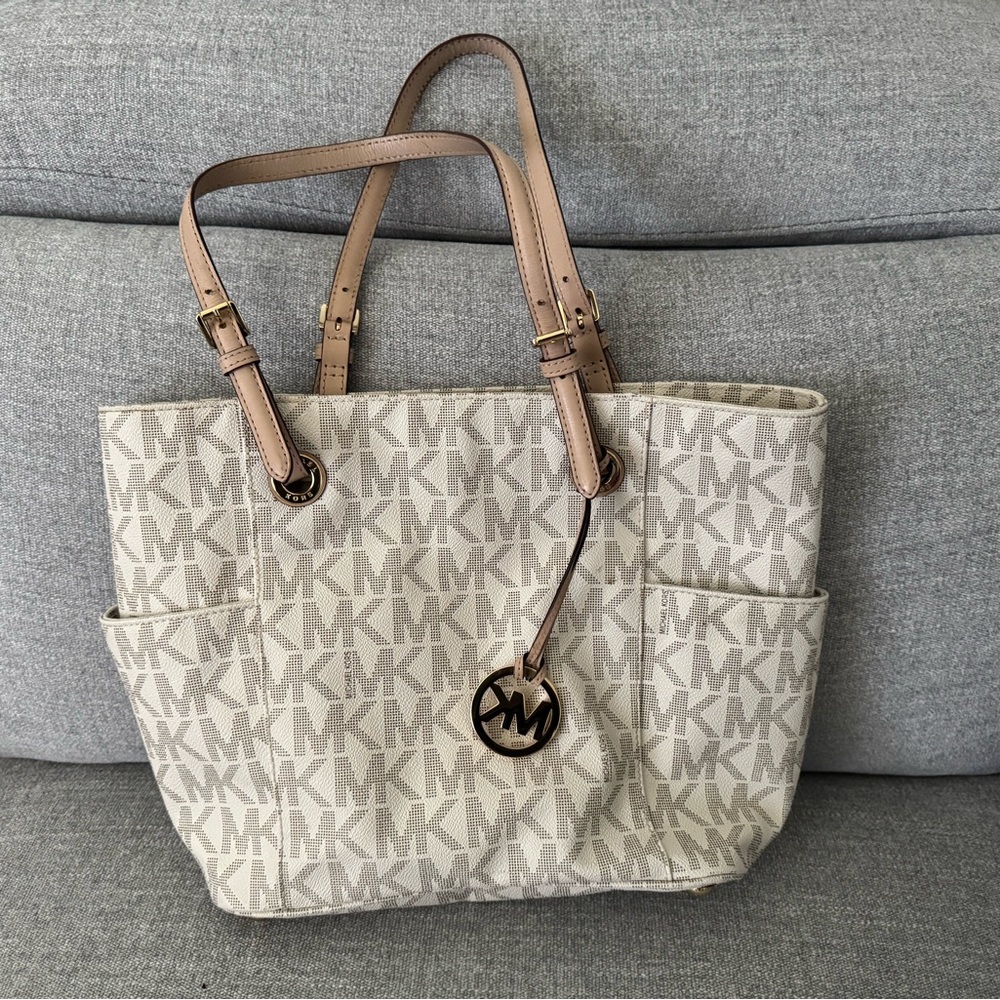 Mk original bag, used only 2 times.